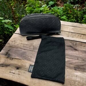 Brand New Oakley Eyewear Case – Black Zippered, Includes Microfiber Bag